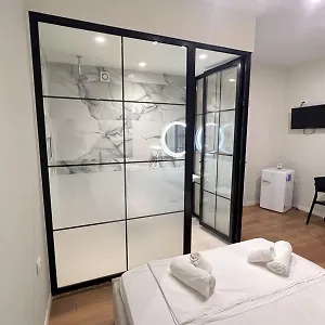 https://serene-stay.albaniahotels.org
