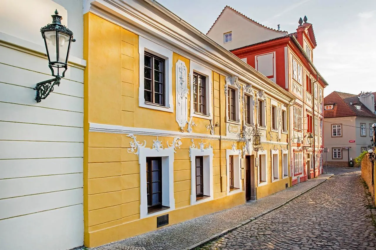 Spa Beerland Chateaux - U Zlate Hrusky / At Golden Pear Prague