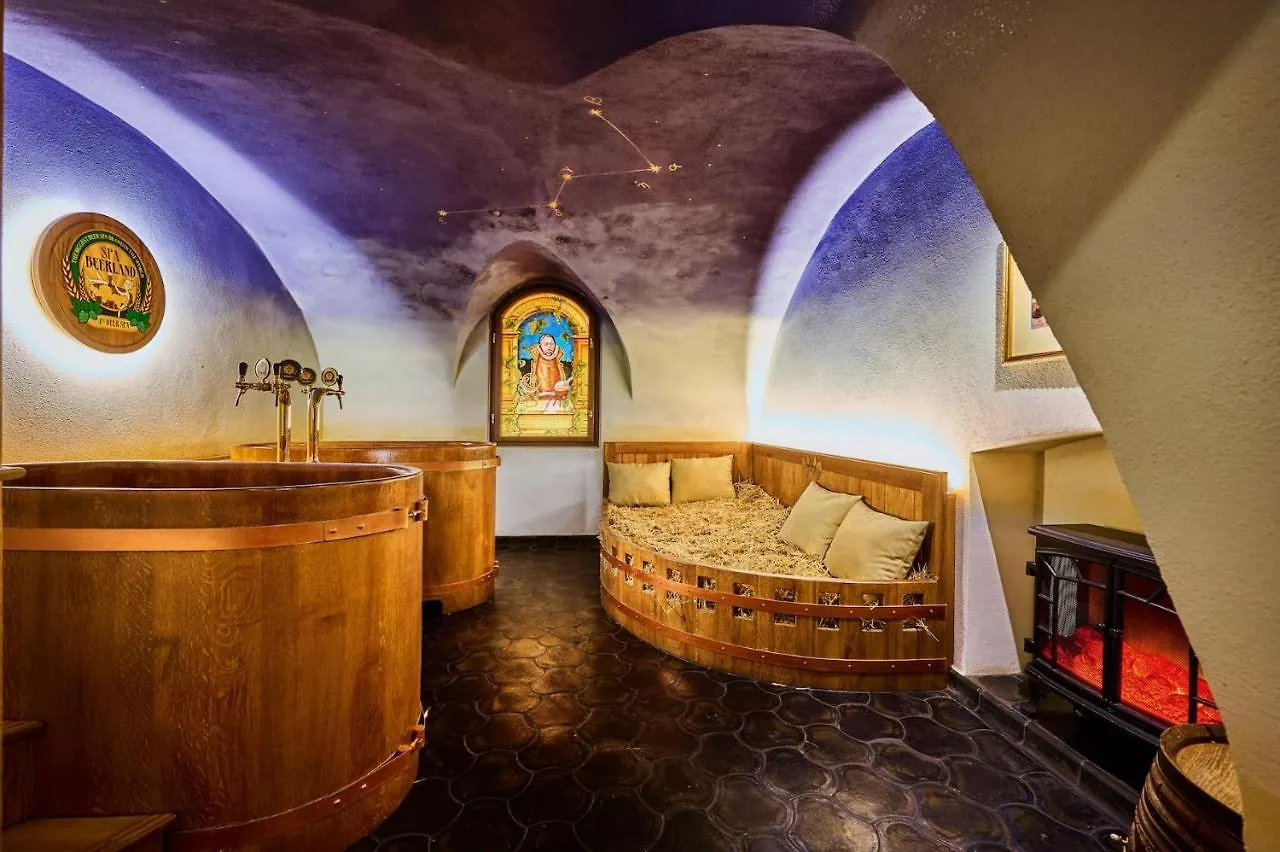 Spa Beerland Chateaux - U Zlate Hrusky / At Golden Pear Prague 0*,