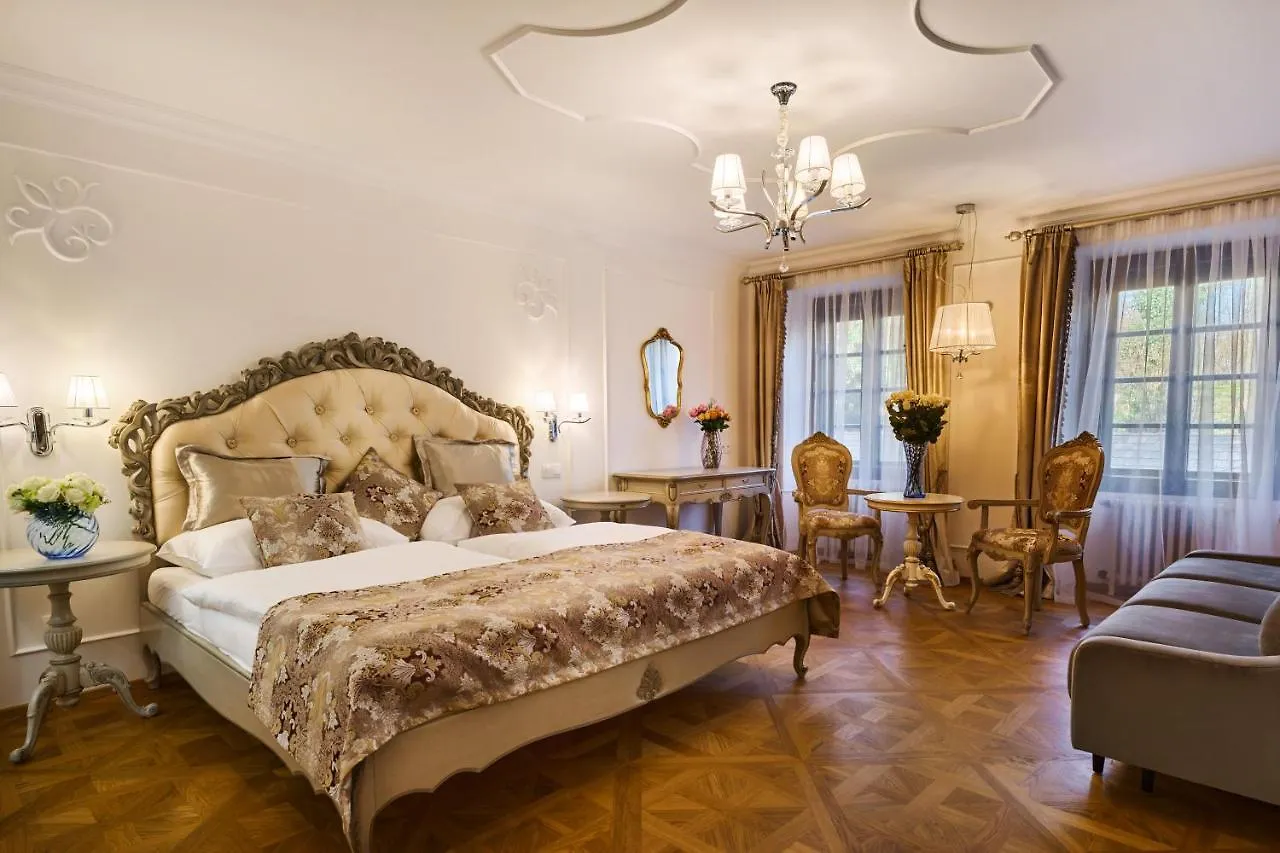 Spa Beerland Chateaux - U Zlate Hrusky / At Golden Pear Prag 0*,